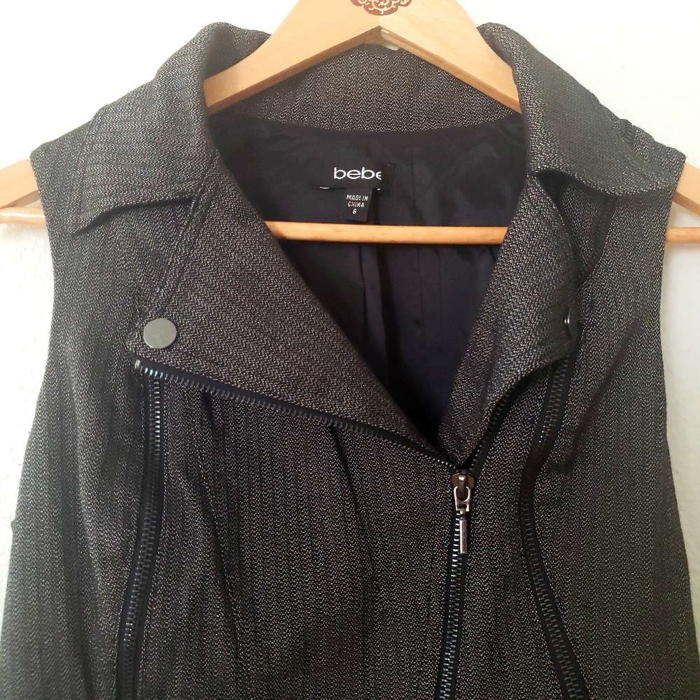Bebe Black striped Asymmetrical Zipper Vest sz 6 - Picture 4 of 11
